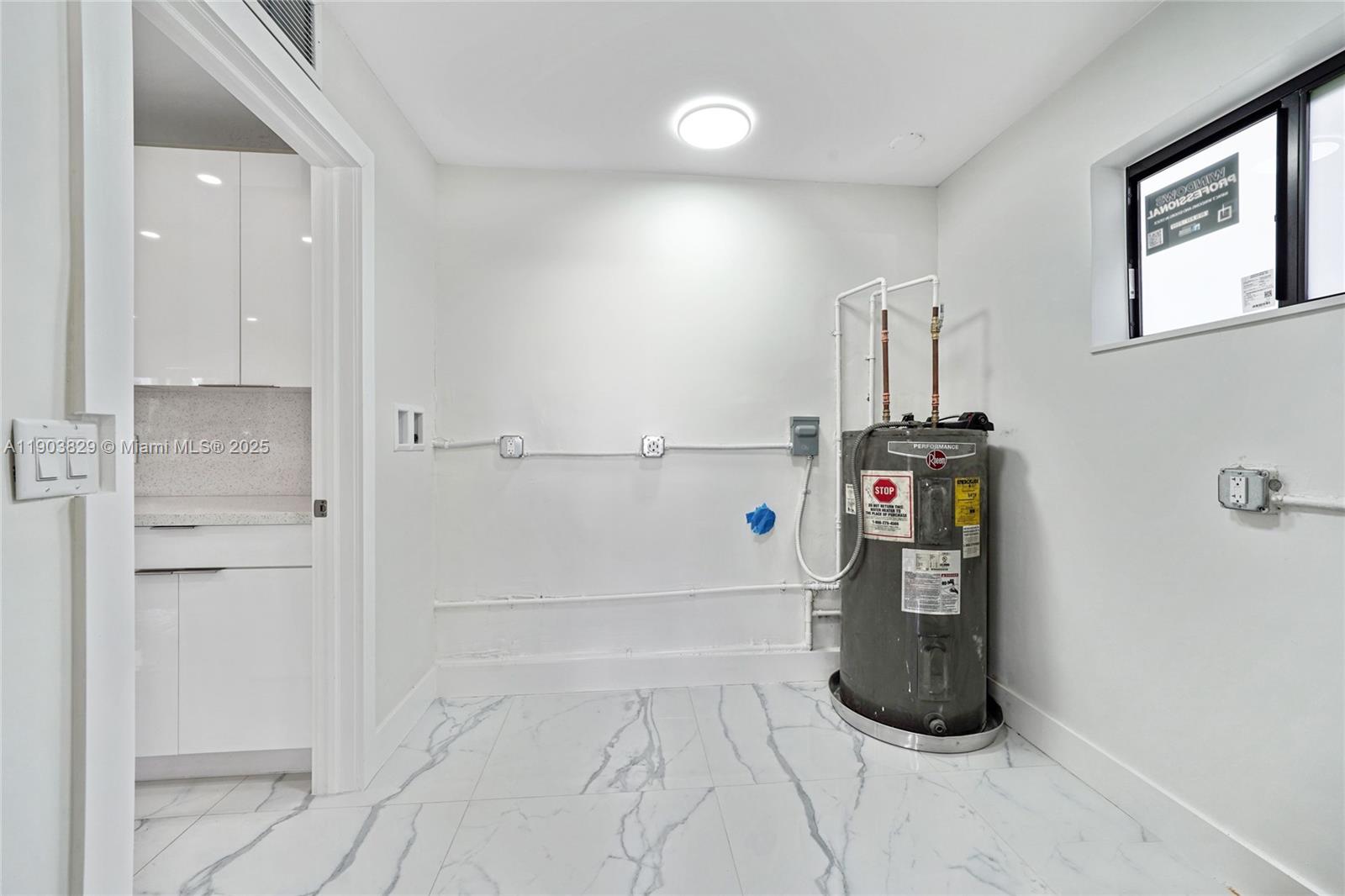 BREEZESWEPT PARK ESTATES - Residential Lease