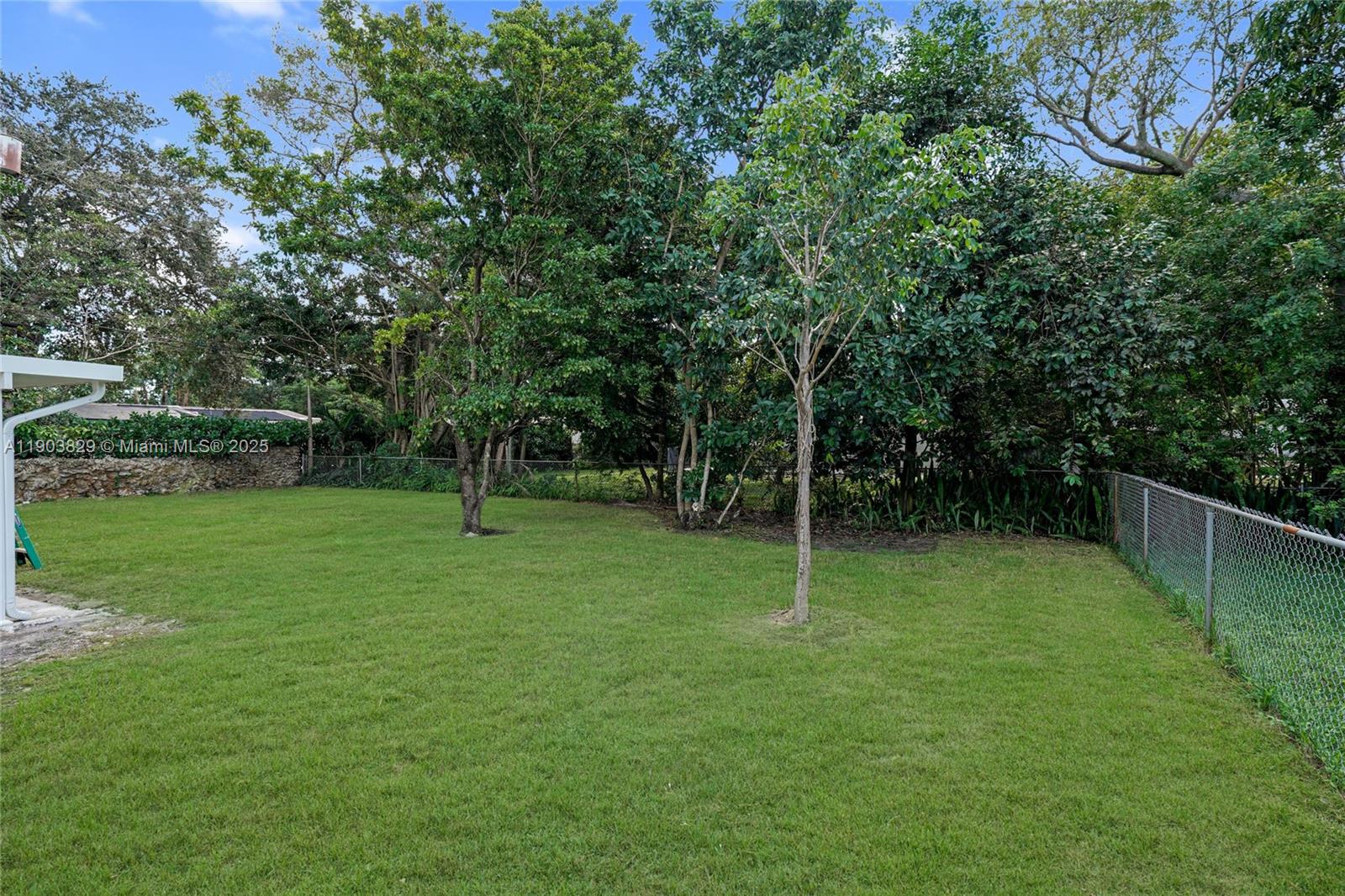 BREEZESWEPT PARK ESTATES - Residential Lease