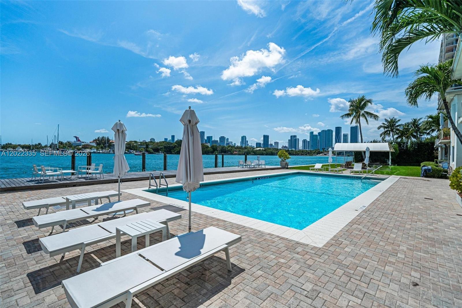 SANDPIPER VILLAS CO-OP - Residential