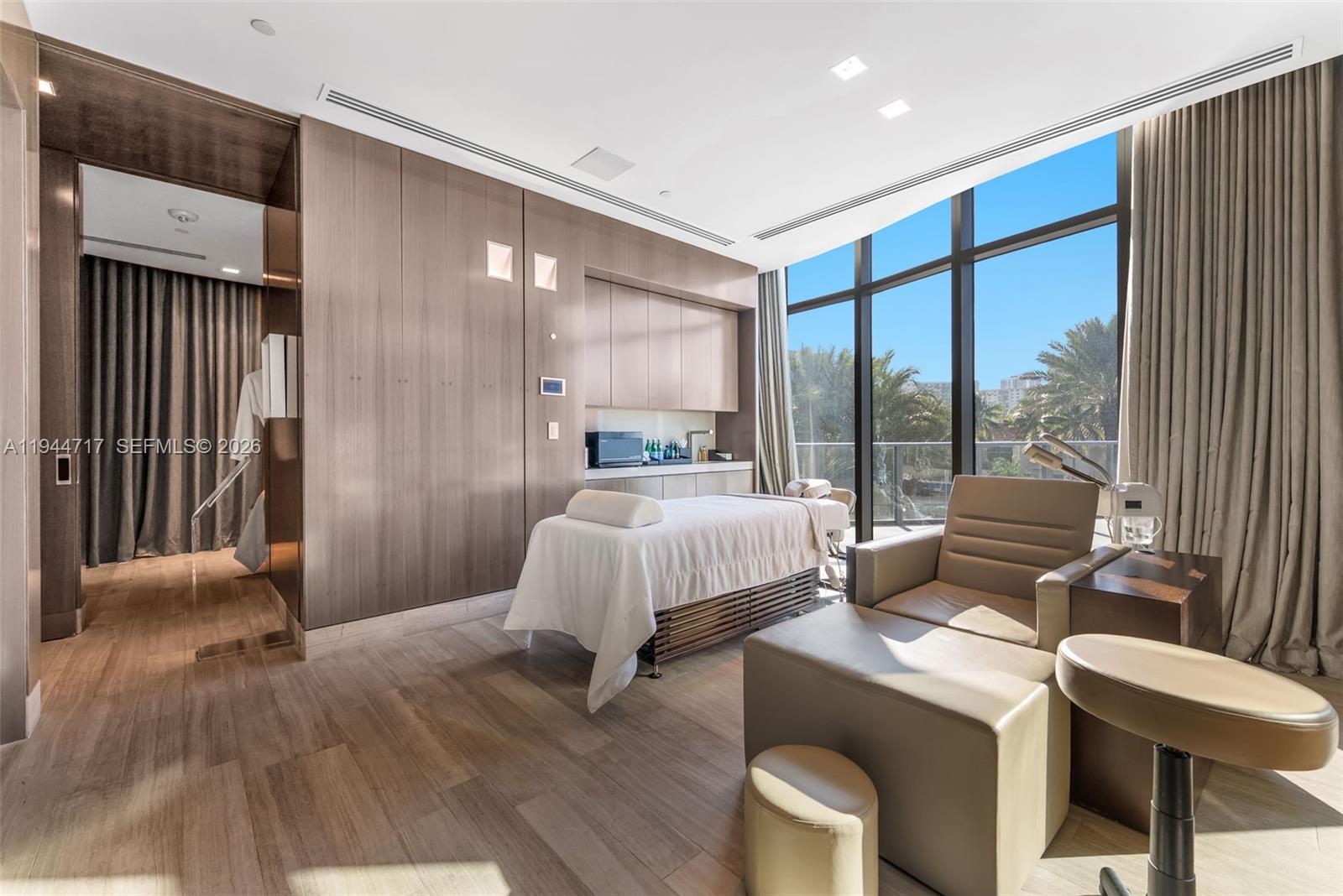 REGALIA CONDO - Residential