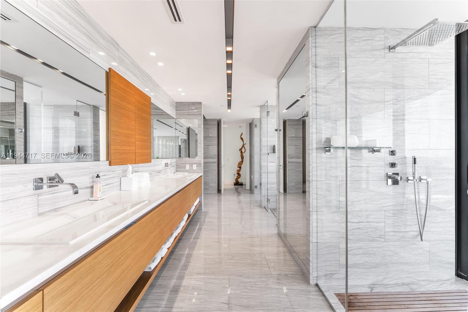 REGALIA CONDO - Residential