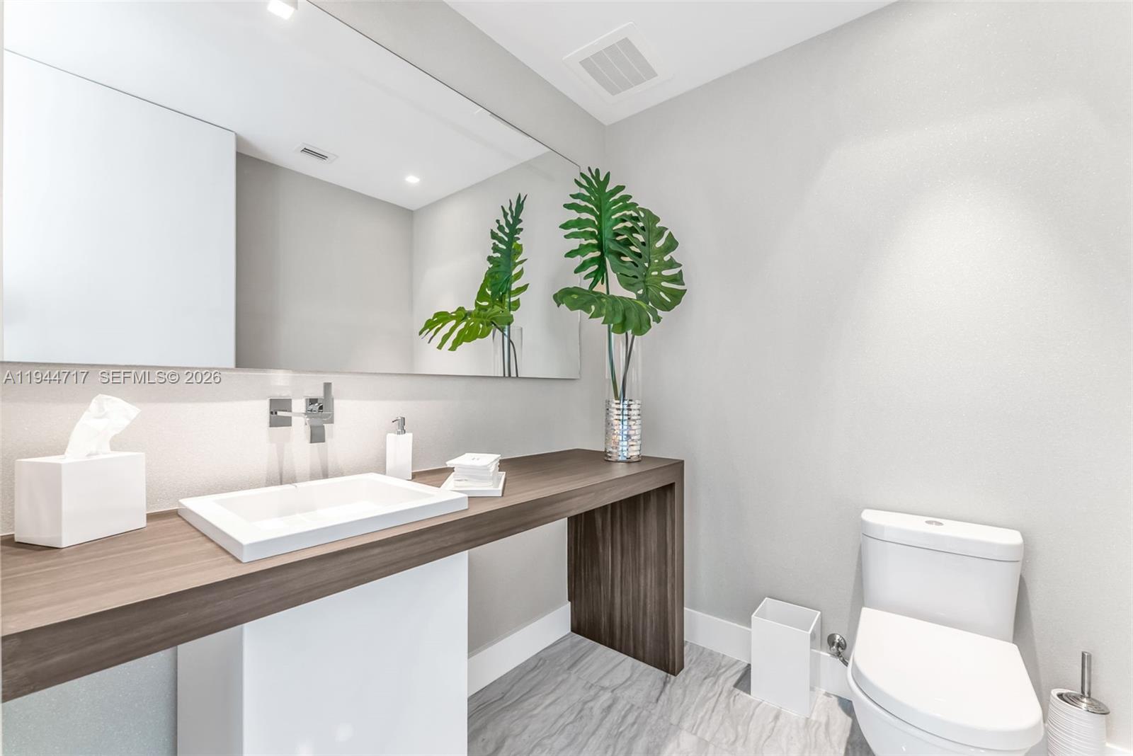 REGALIA CONDO - Residential