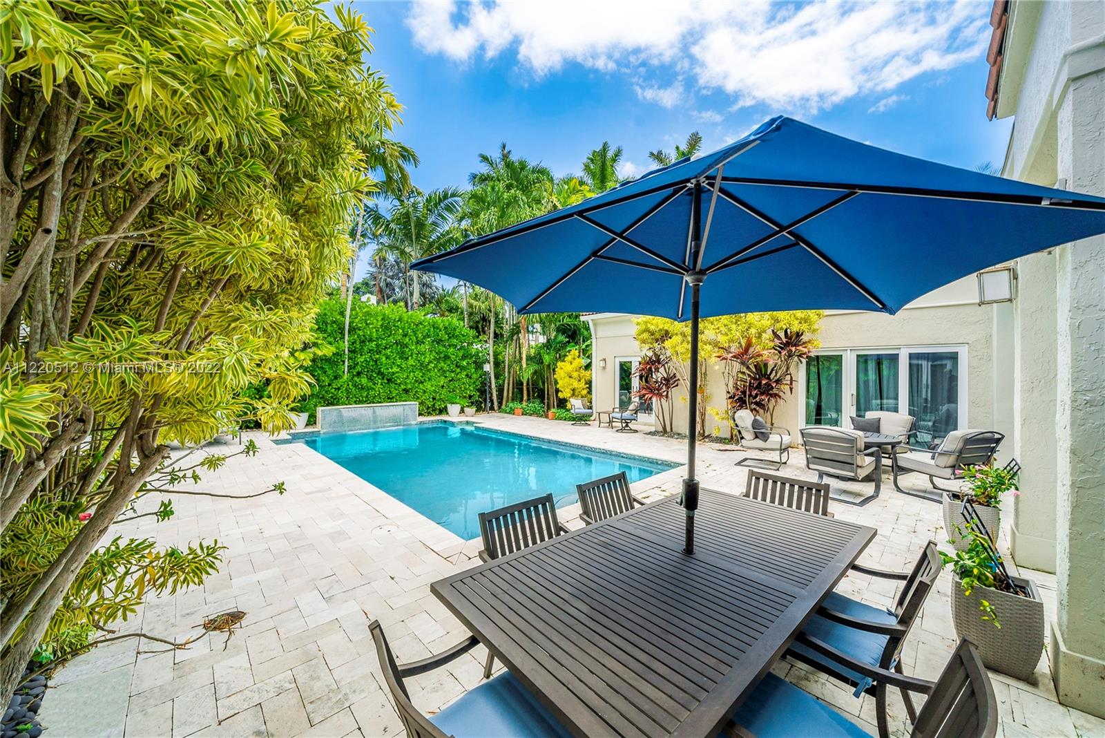 SUNSET ISLANDS-ISLAND NO - Residential