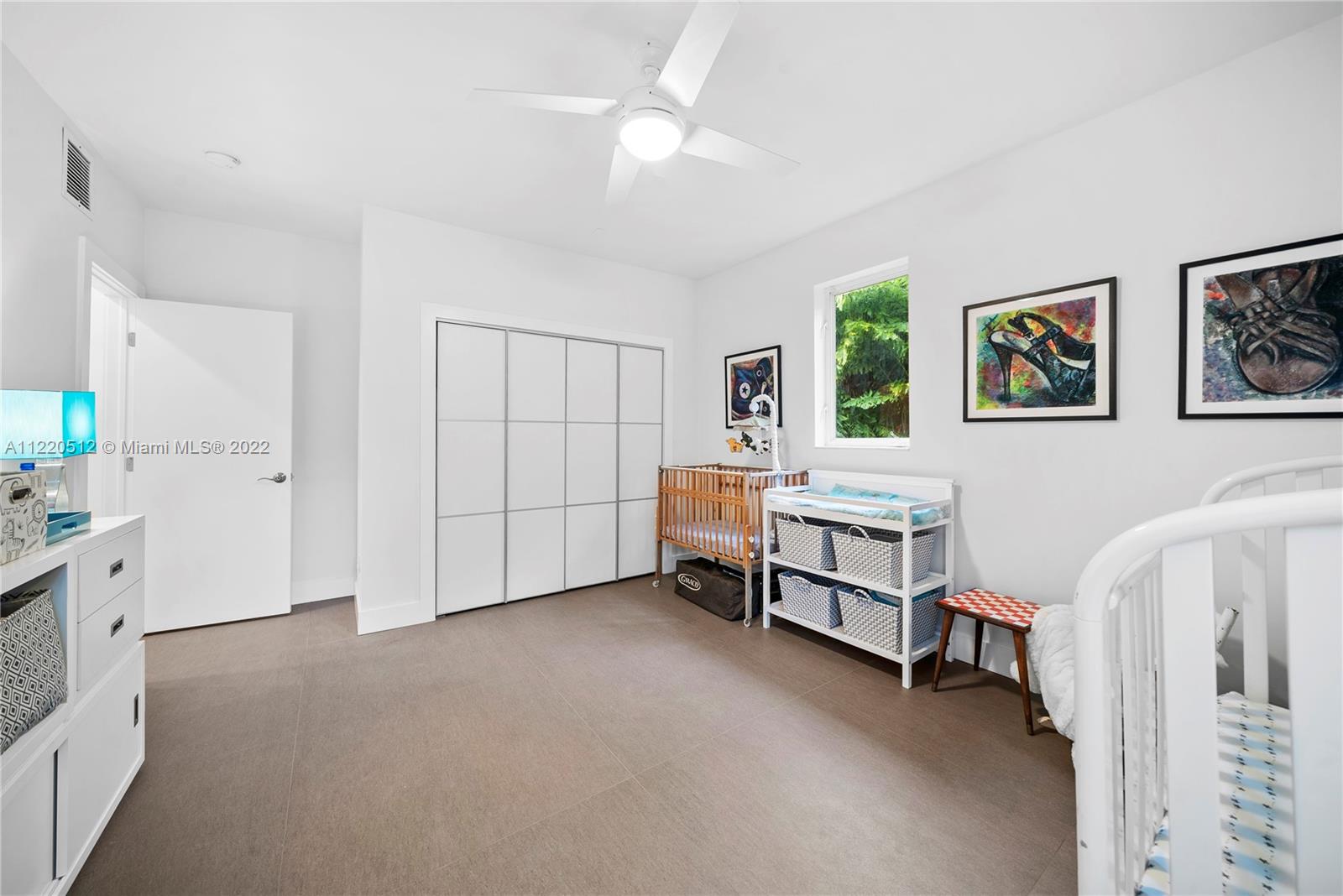 SUNSET ISLANDS-ISLAND NO - Residential