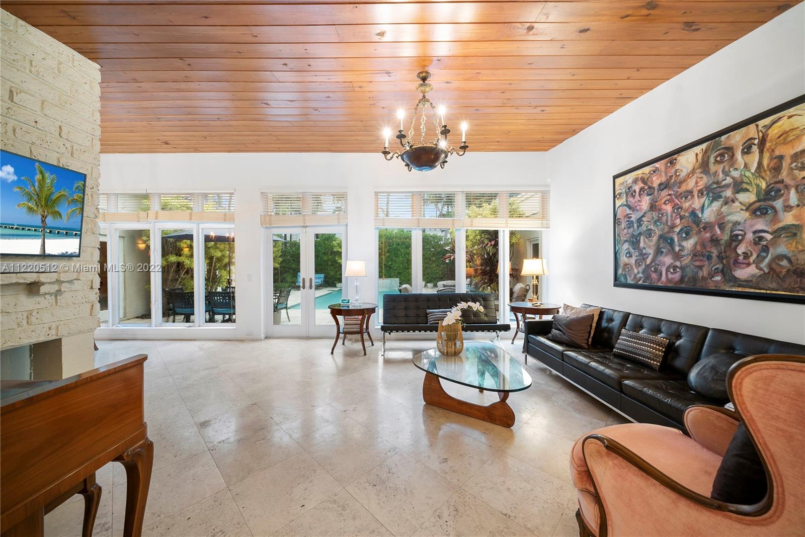 SUNSET ISLANDS-ISLAND NO - Residential