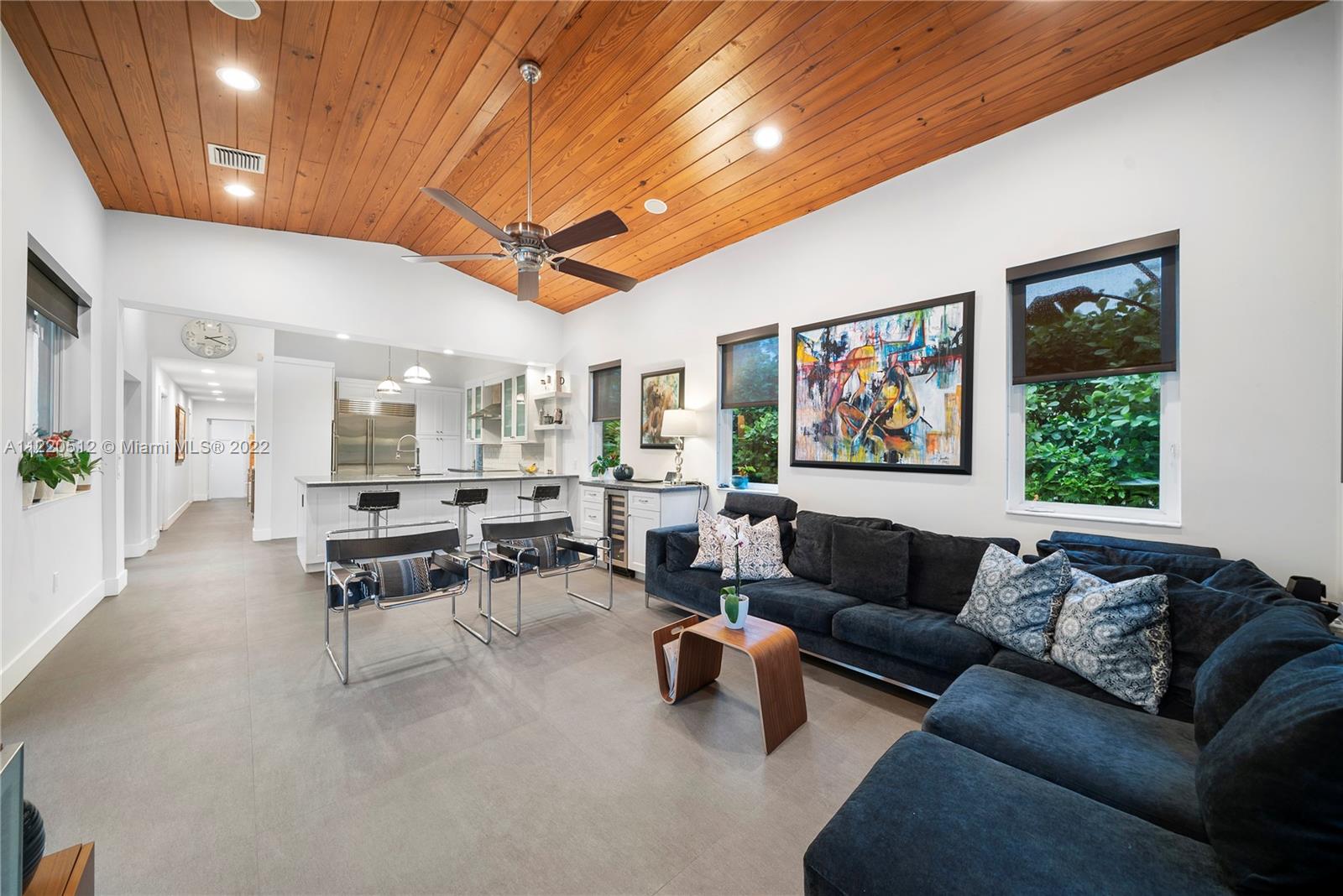 SUNSET ISLANDS-ISLAND NO - Residential