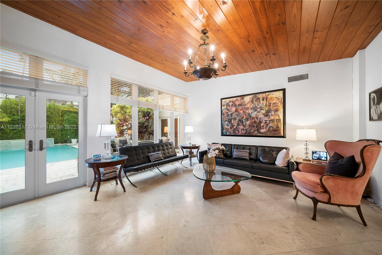 SUNSET ISLANDS-ISLAND NO - Residential