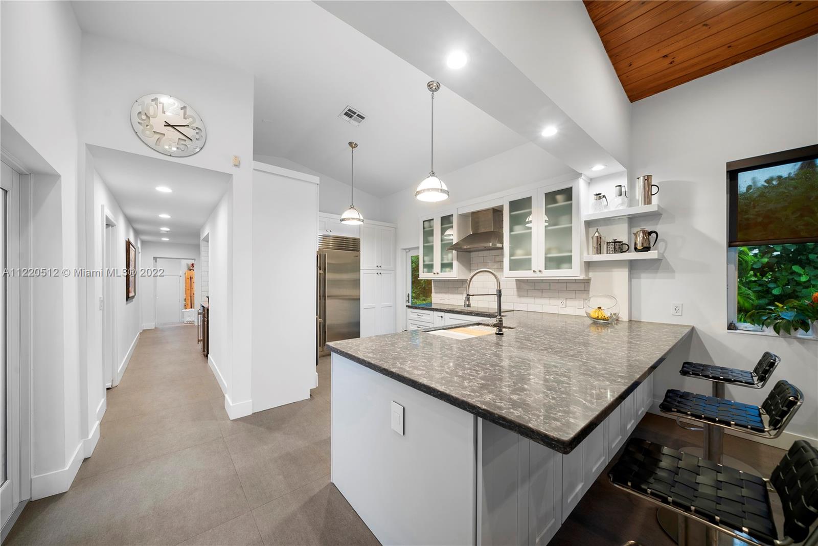 SUNSET ISLANDS-ISLAND NO - Residential