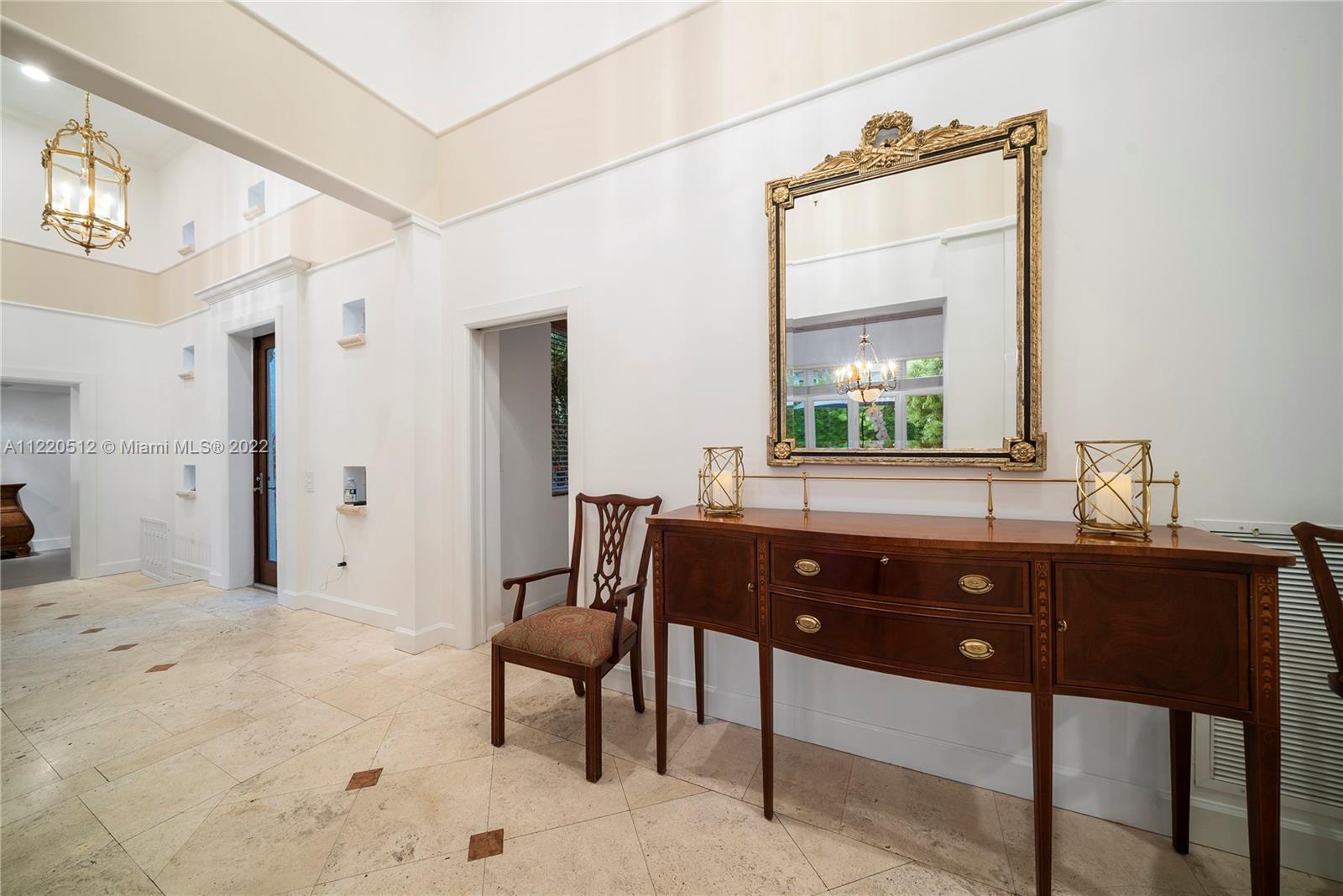 SUNSET ISLANDS-ISLAND NO - Residential