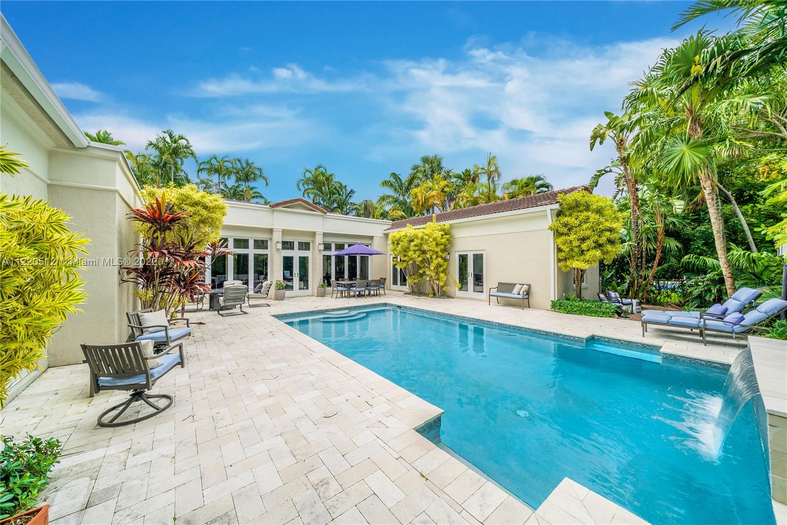 SUNSET ISLANDS-ISLAND NO - Residential