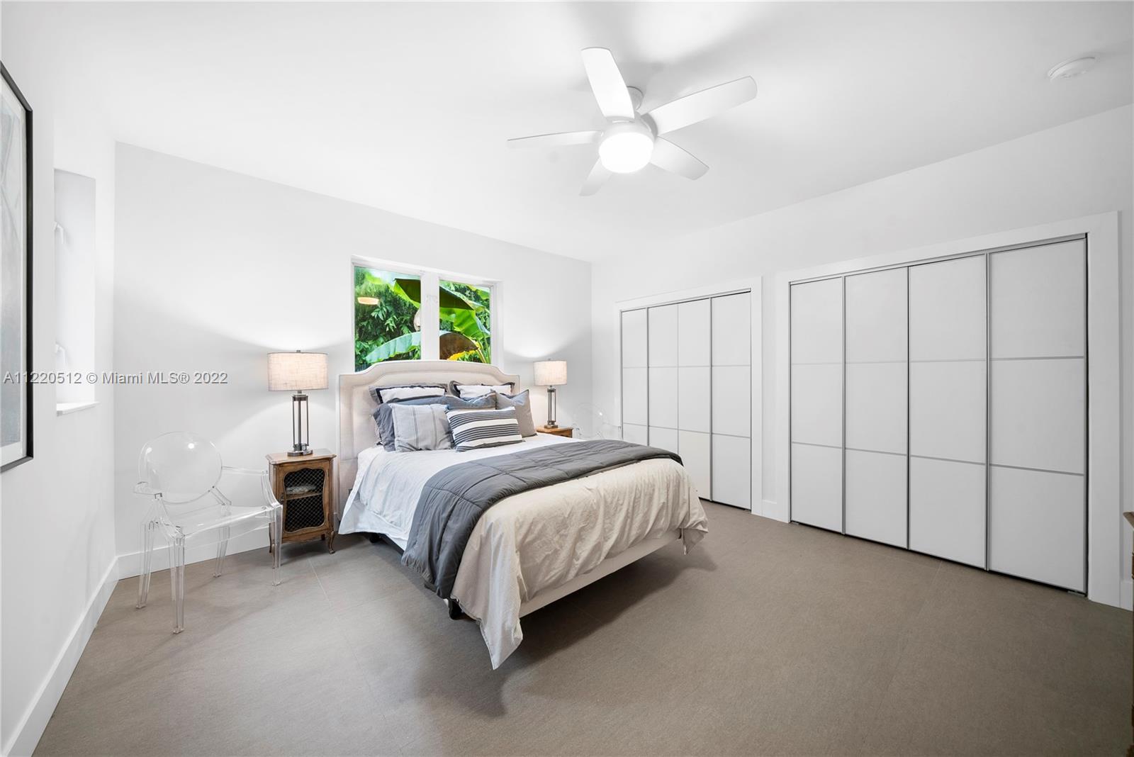 SUNSET ISLANDS-ISLAND NO - Residential