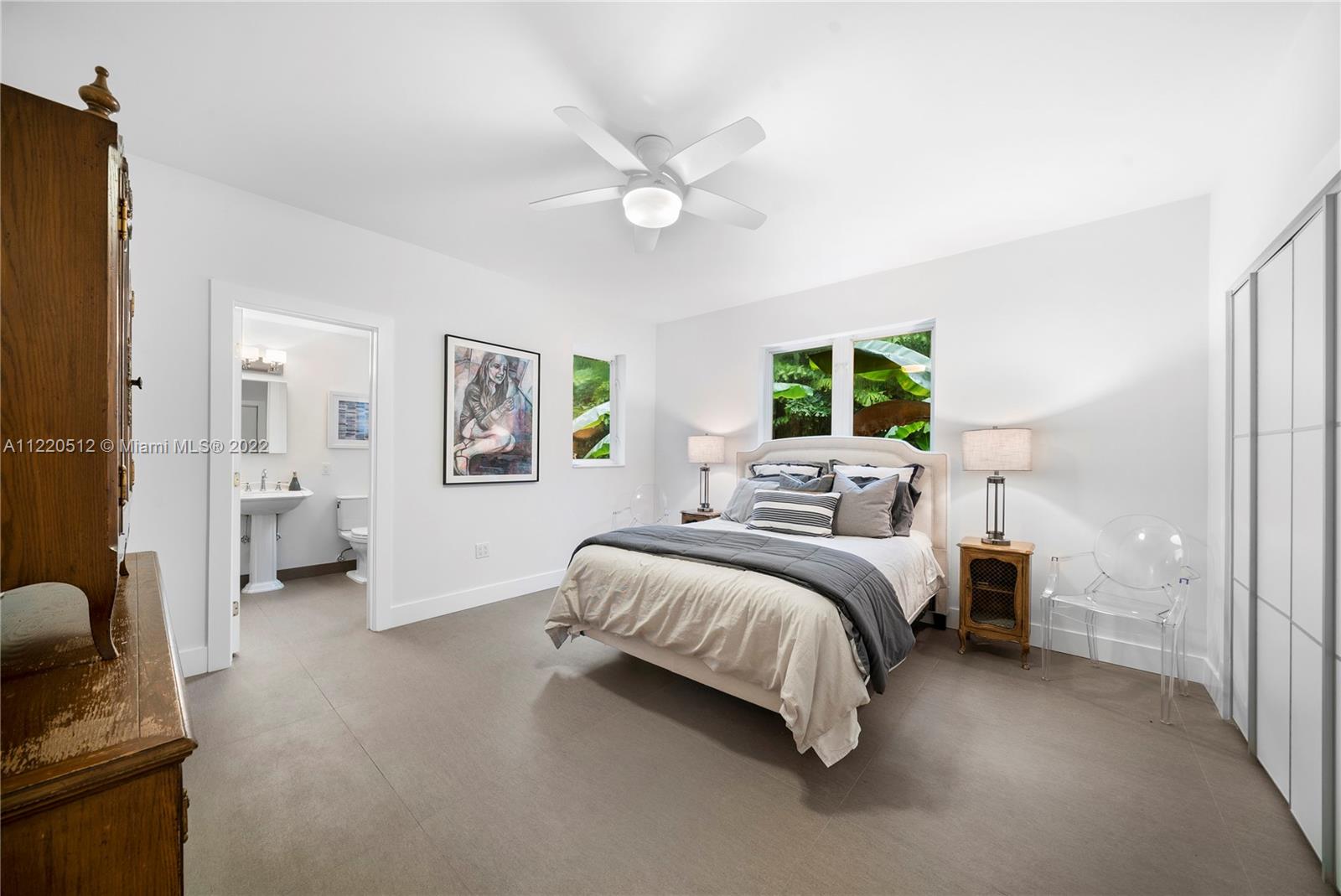 SUNSET ISLANDS-ISLAND NO - Residential