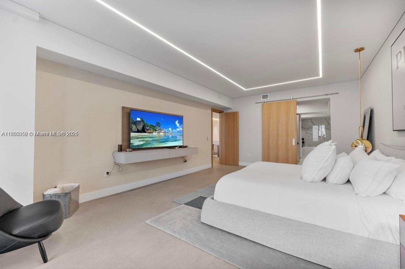 PRIVE CONDO - Residential Lease