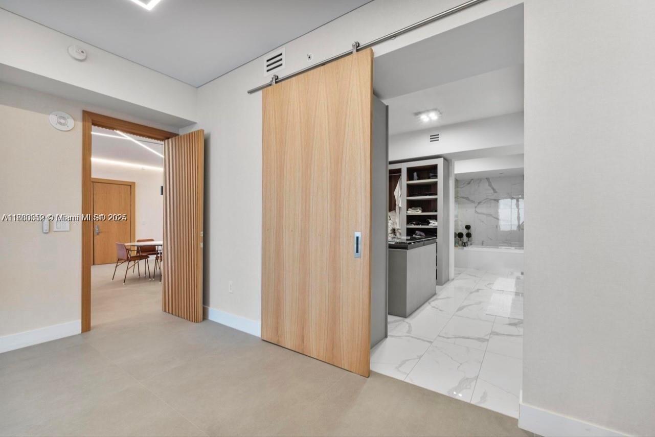 PRIVE CONDO - Residential Lease