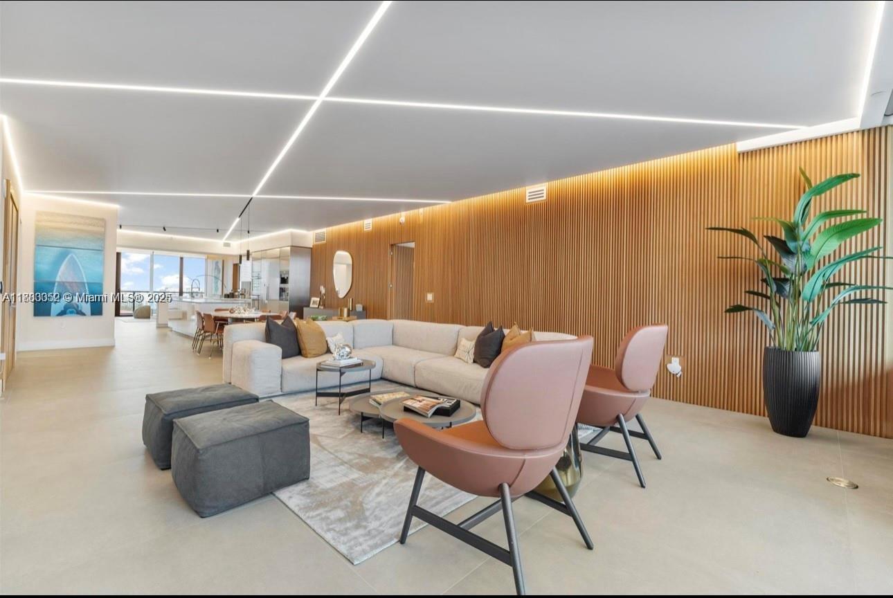 PRIVE CONDO - Residential Lease