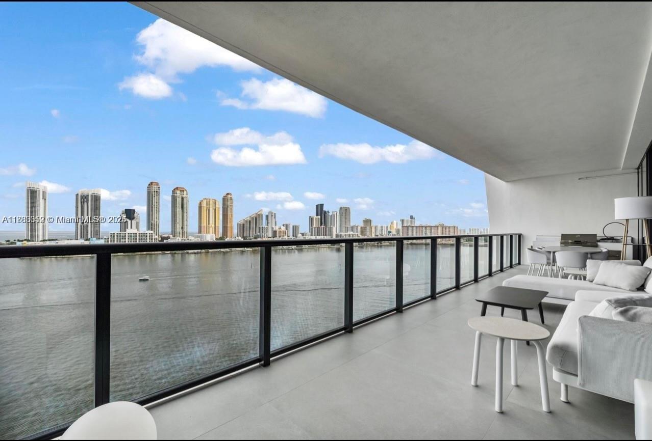 PRIVE CONDO - Residential Lease