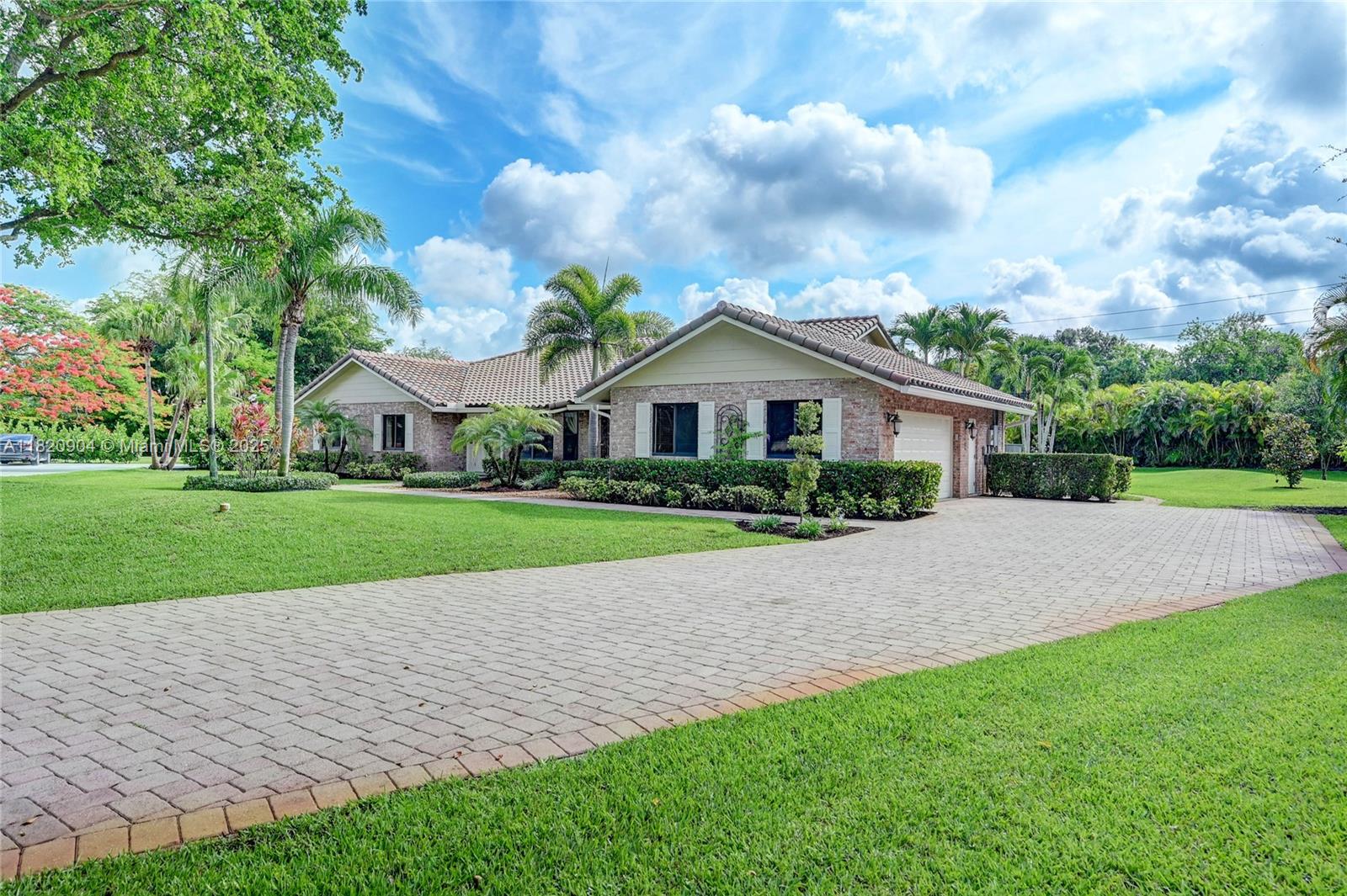 7120 Hialeah Ln 7120