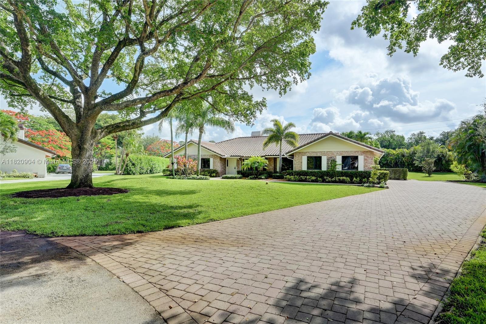 7120 Hialeah Ln 7120