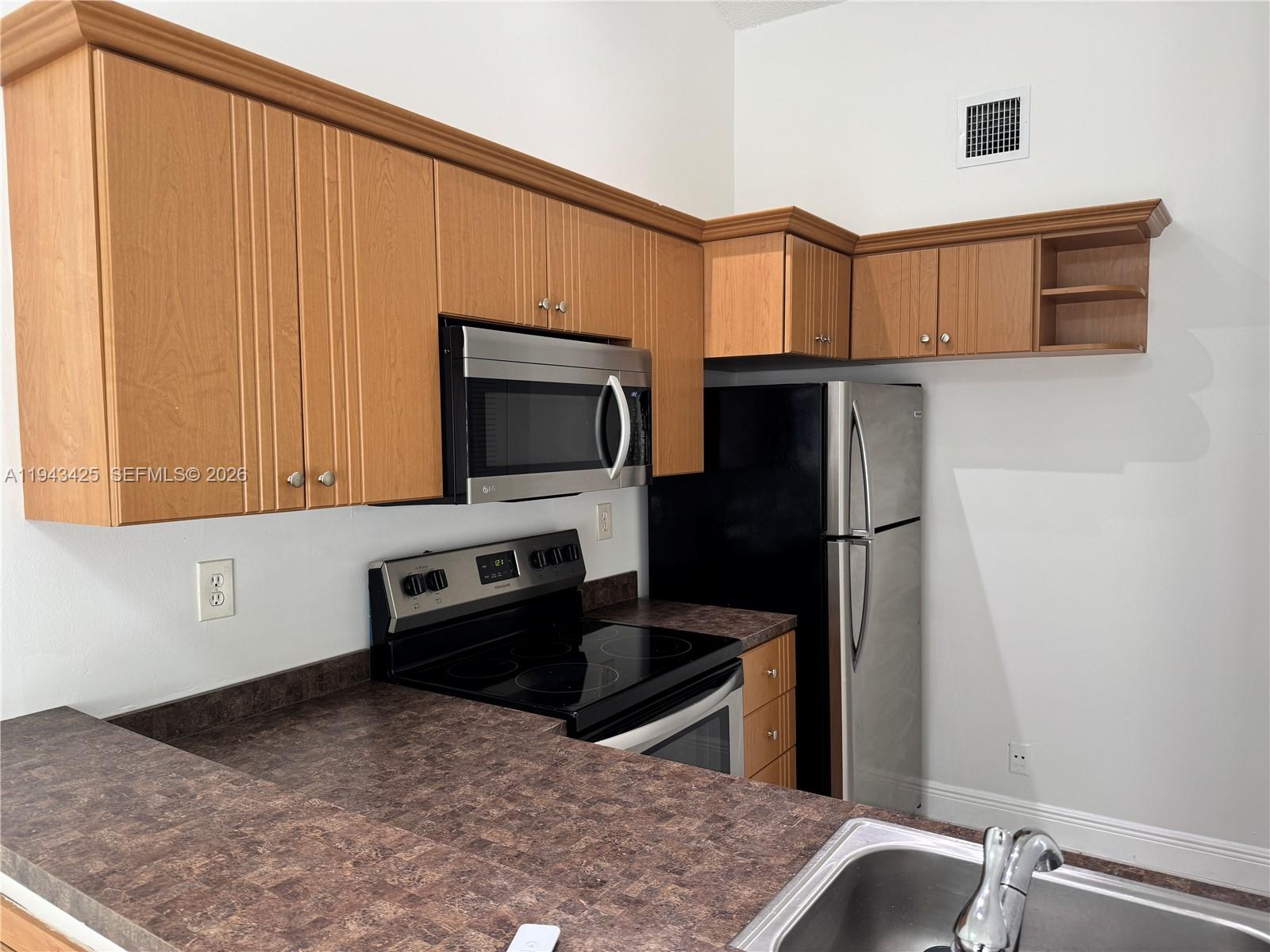 PARC VISTA CONDO - Residential Lease