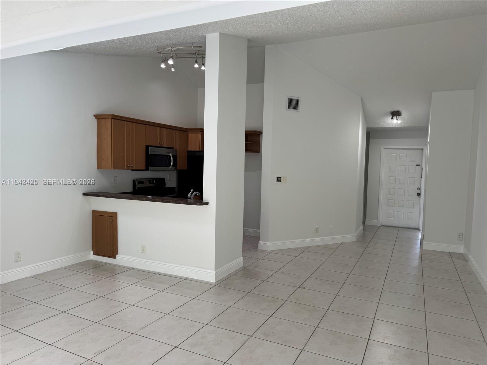 PARC VISTA CONDO - Residential Lease