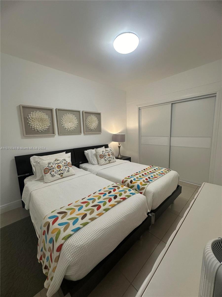 Beach Club T2 - Residential Lease