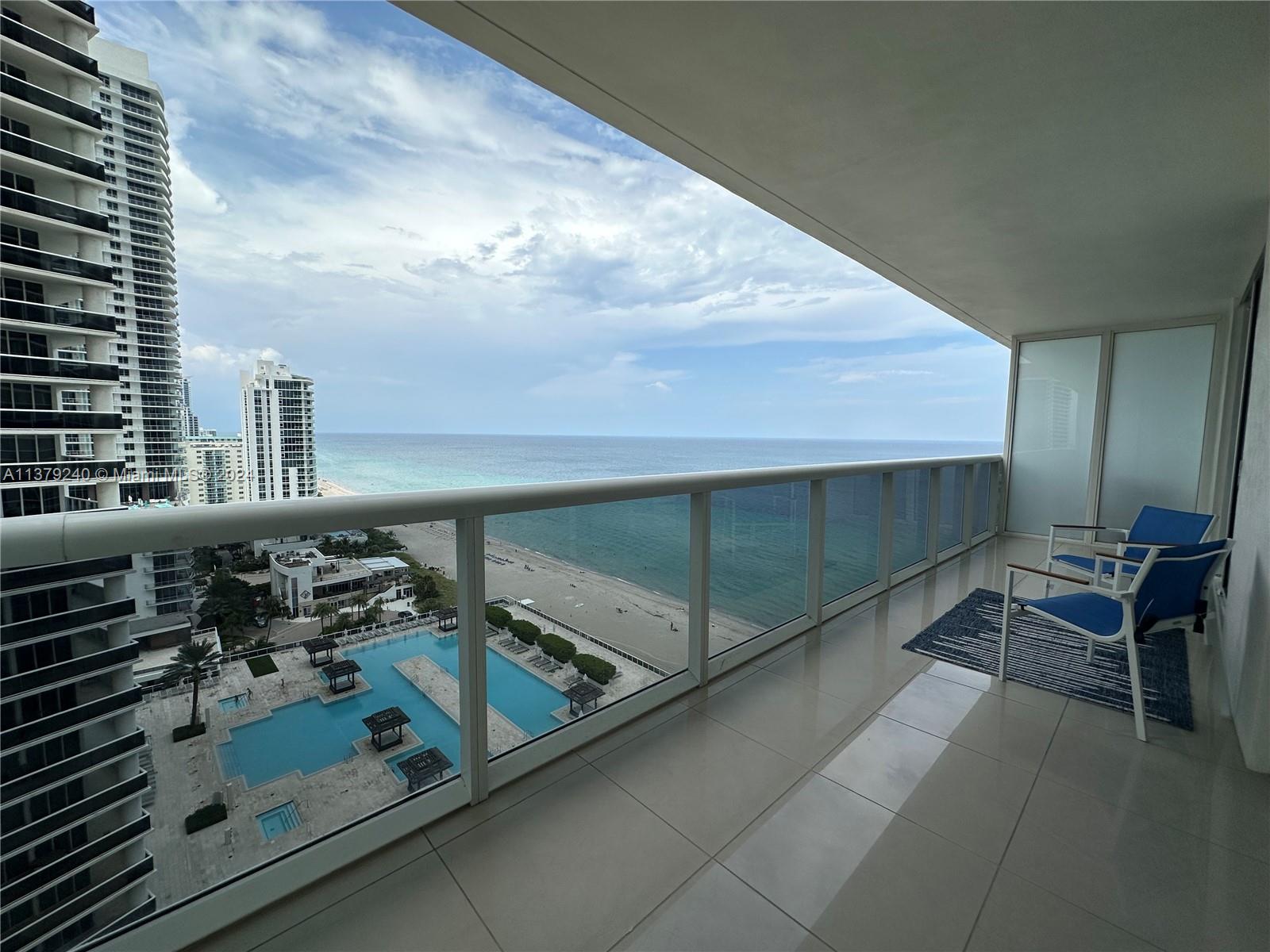 Beach Club T2 - Residential Lease