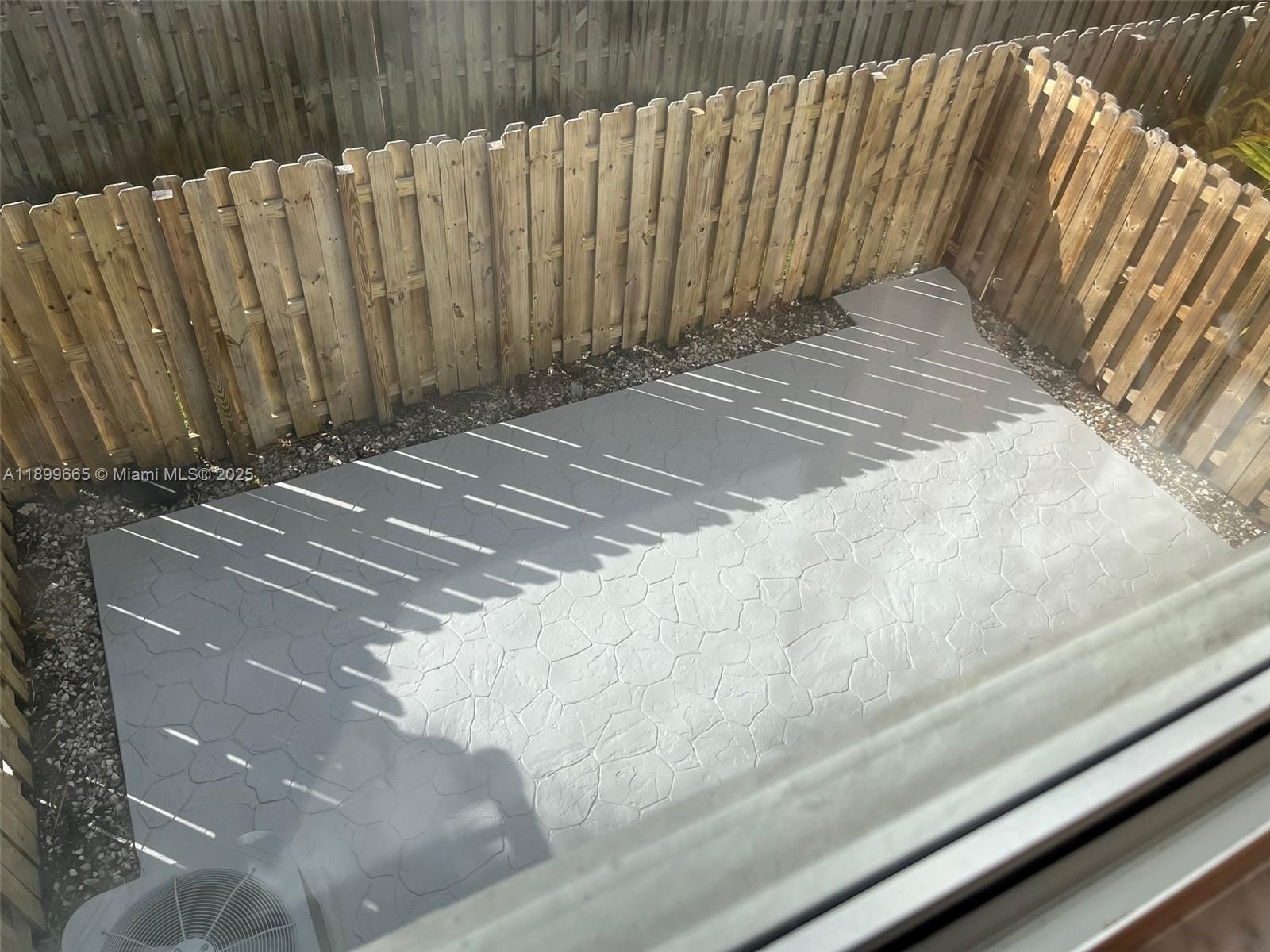 DORAL LANDINGS TOWNHOMES - Residential Lease