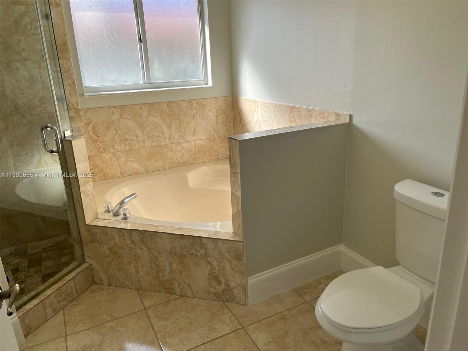 DORAL LANDINGS TOWNHOMES - Residential Lease