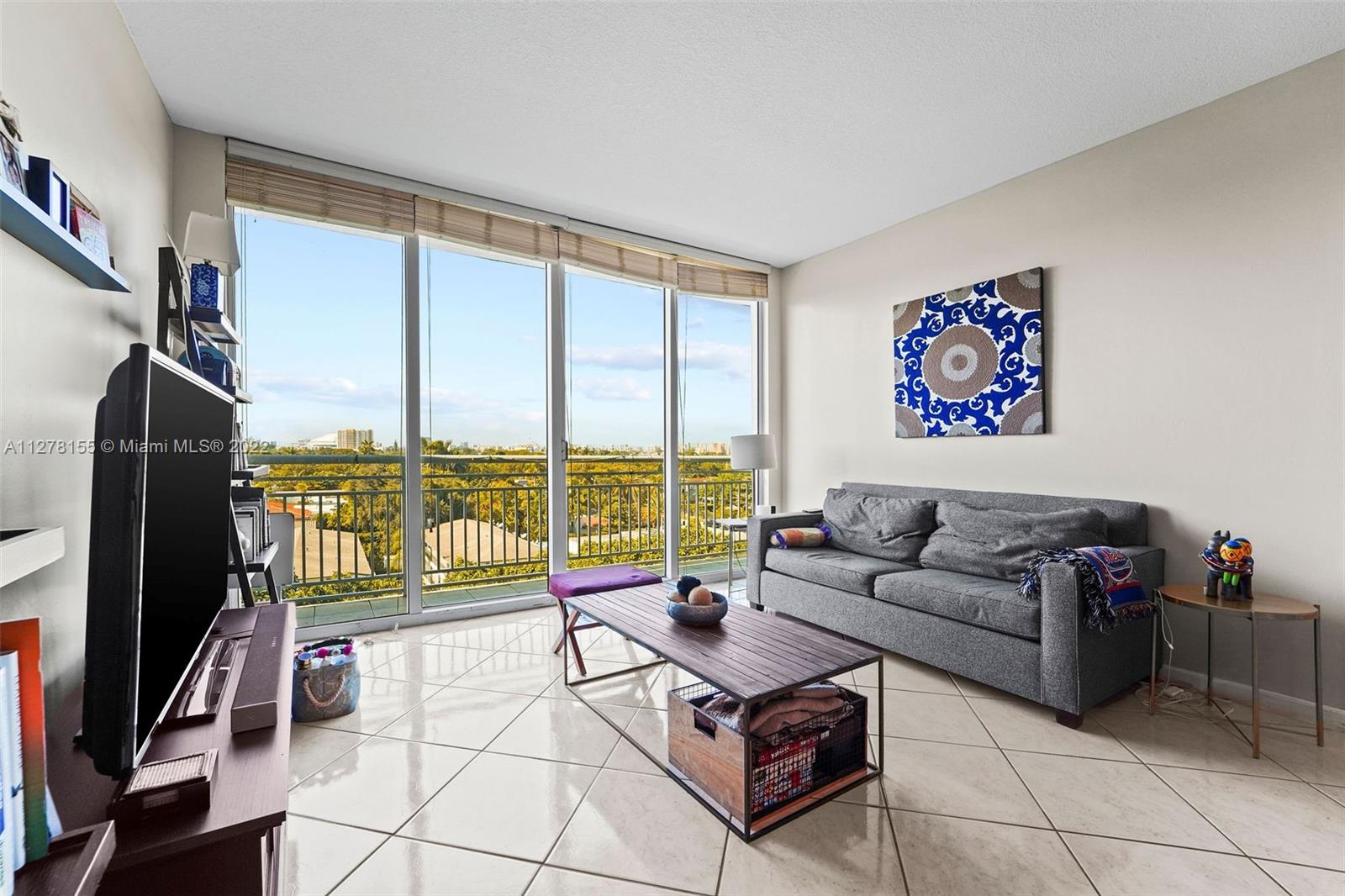 ROADS AT 21ST CONDO - Residential Lease