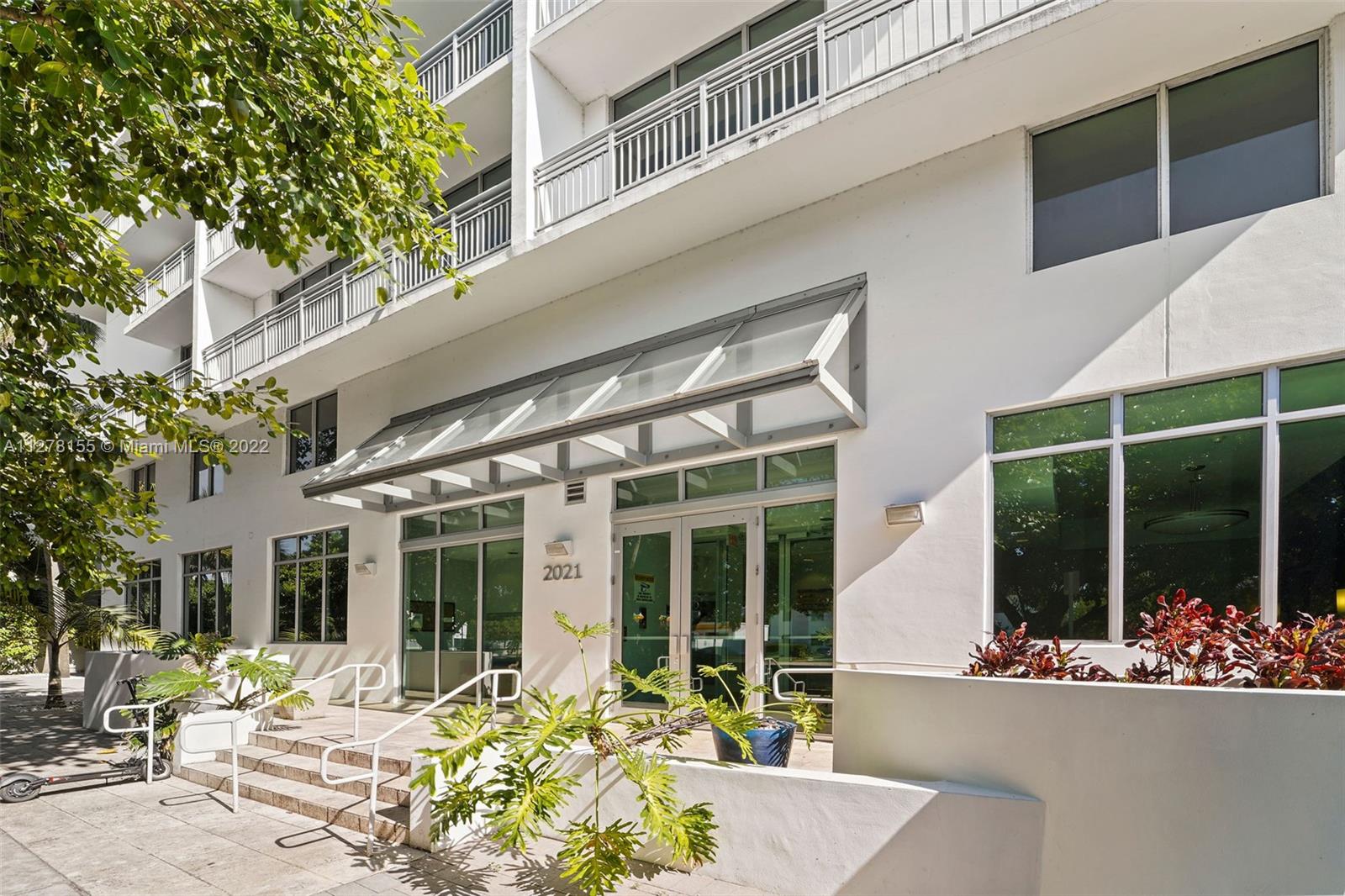 ROADS AT 21ST CONDO - Residential Lease