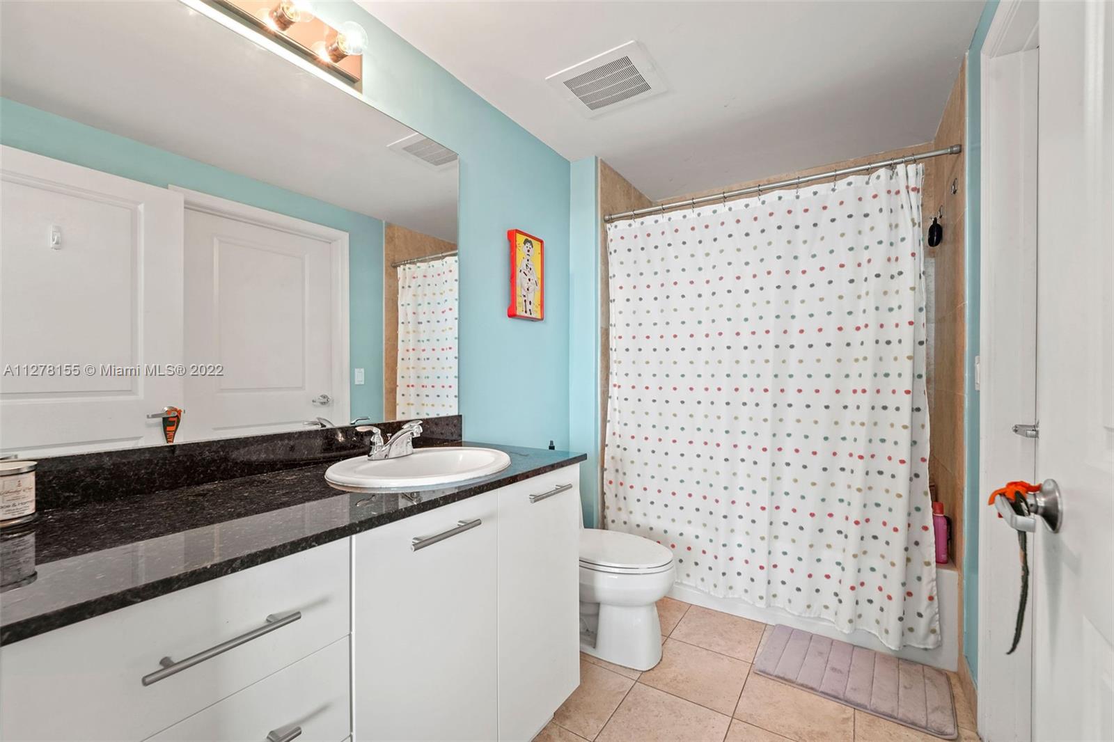 ROADS AT 21ST CONDO - Residential Lease