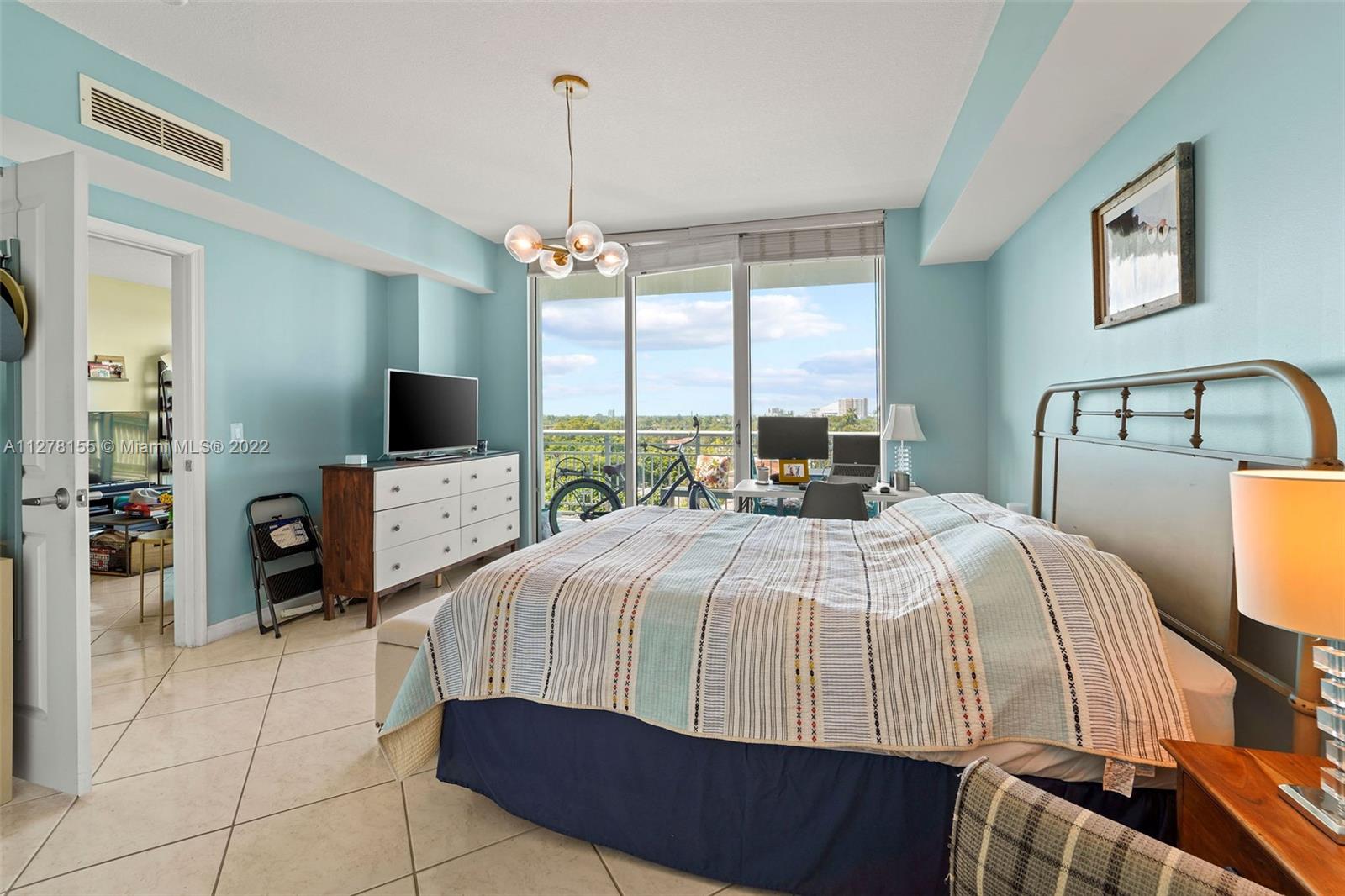 ROADS AT 21ST CONDO - Residential Lease