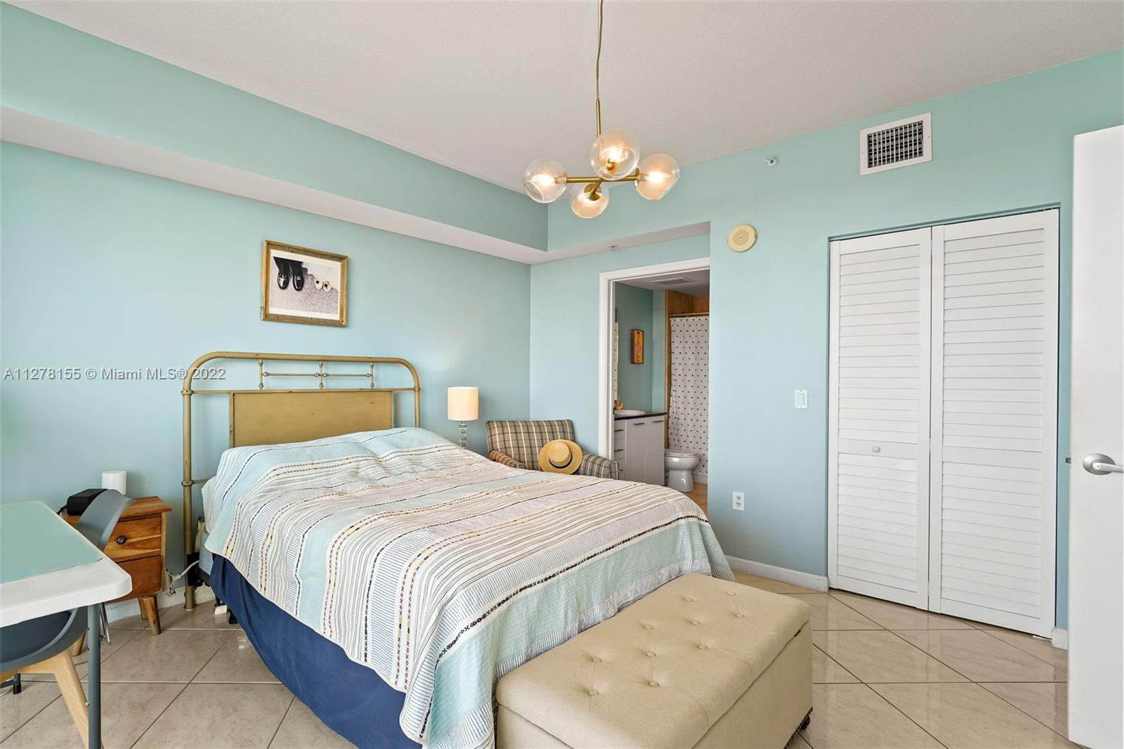 ROADS AT 21ST CONDO - Residential Lease