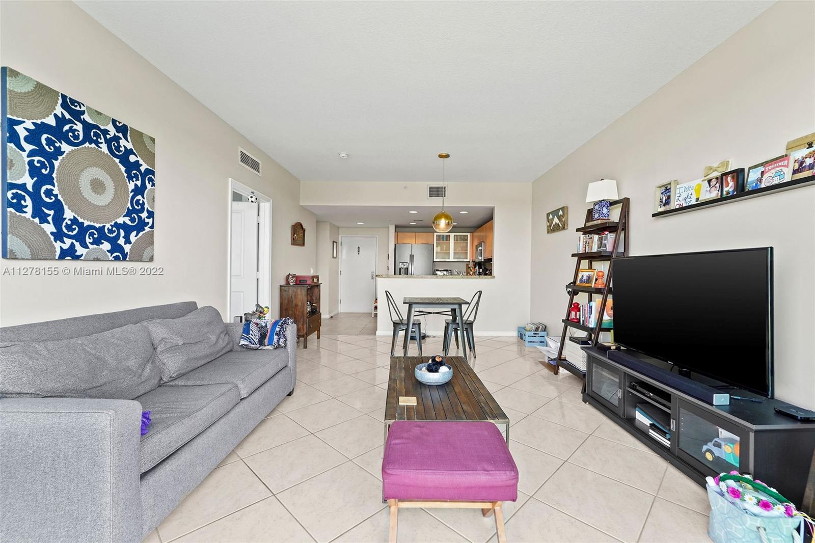 ROADS AT 21ST CONDO - Residential Lease