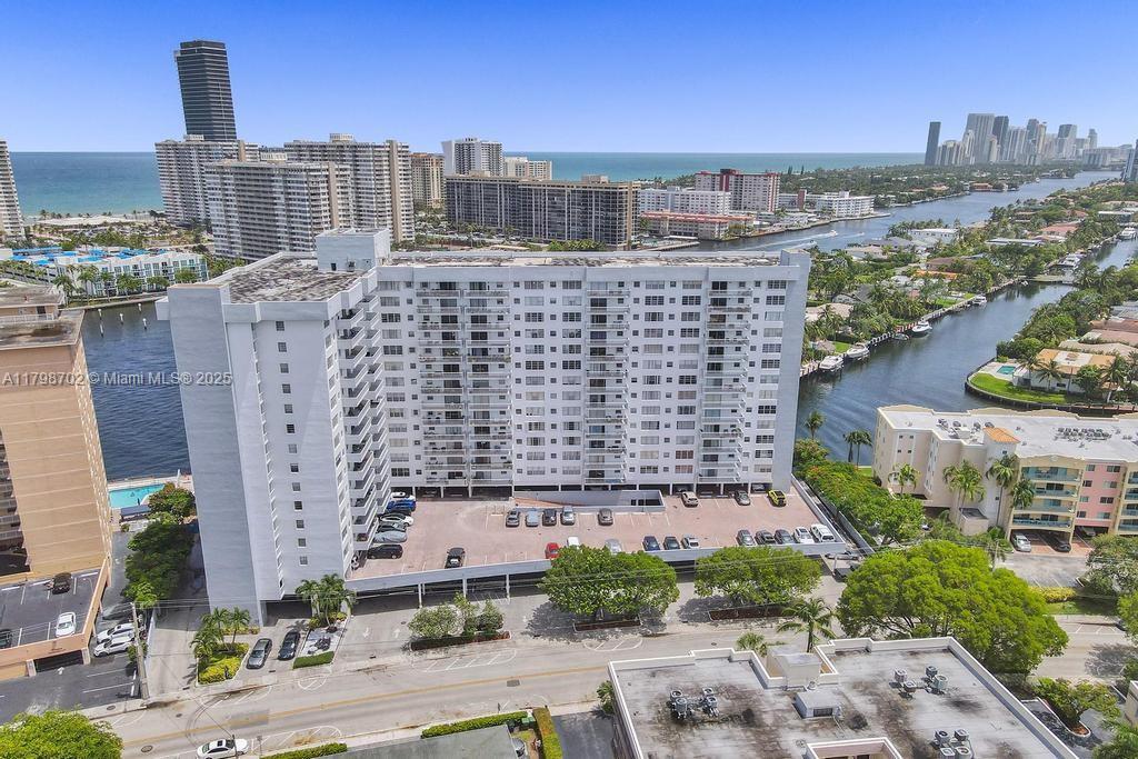 GOLDEN SURF TOWERS CONDO - Residential