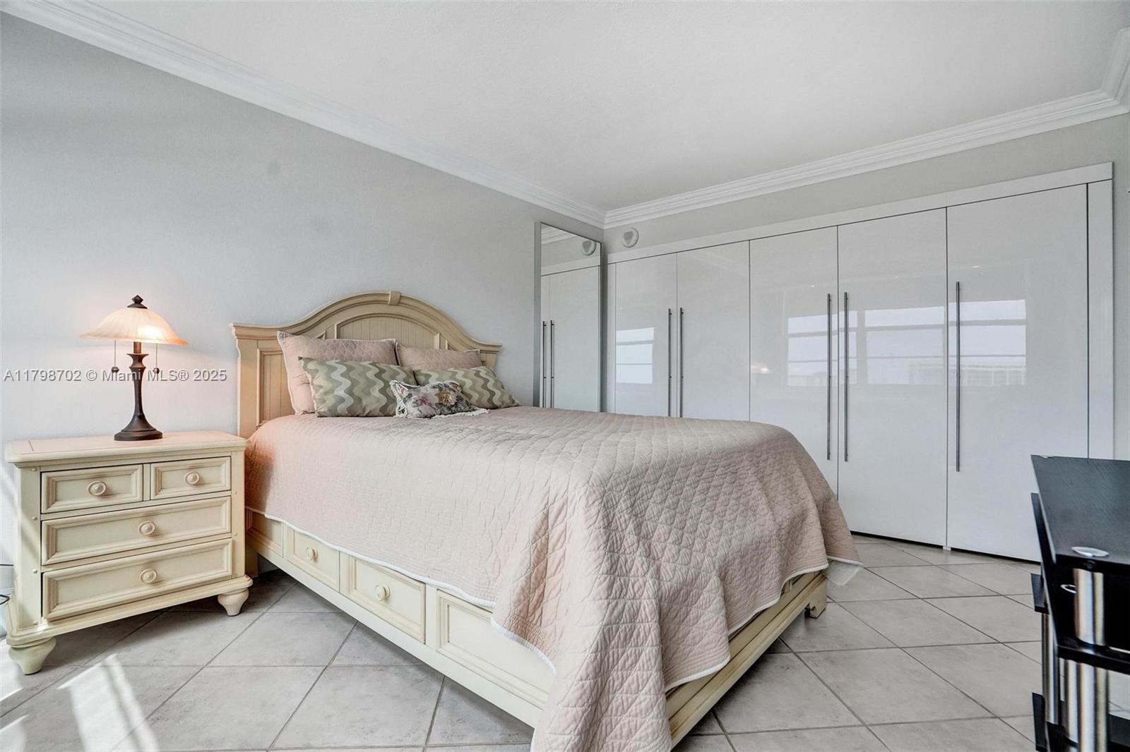 GOLDEN SURF TOWERS CONDO - Residential