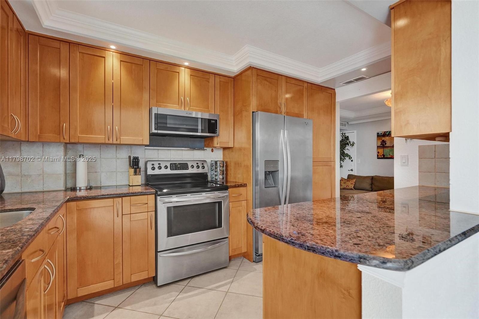 GOLDEN SURF TOWERS CONDO - Residential