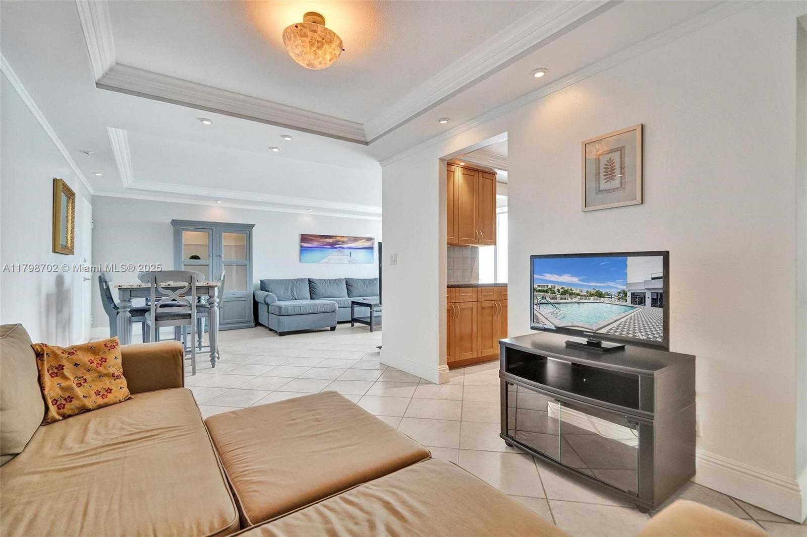 GOLDEN SURF TOWERS CONDO - Residential