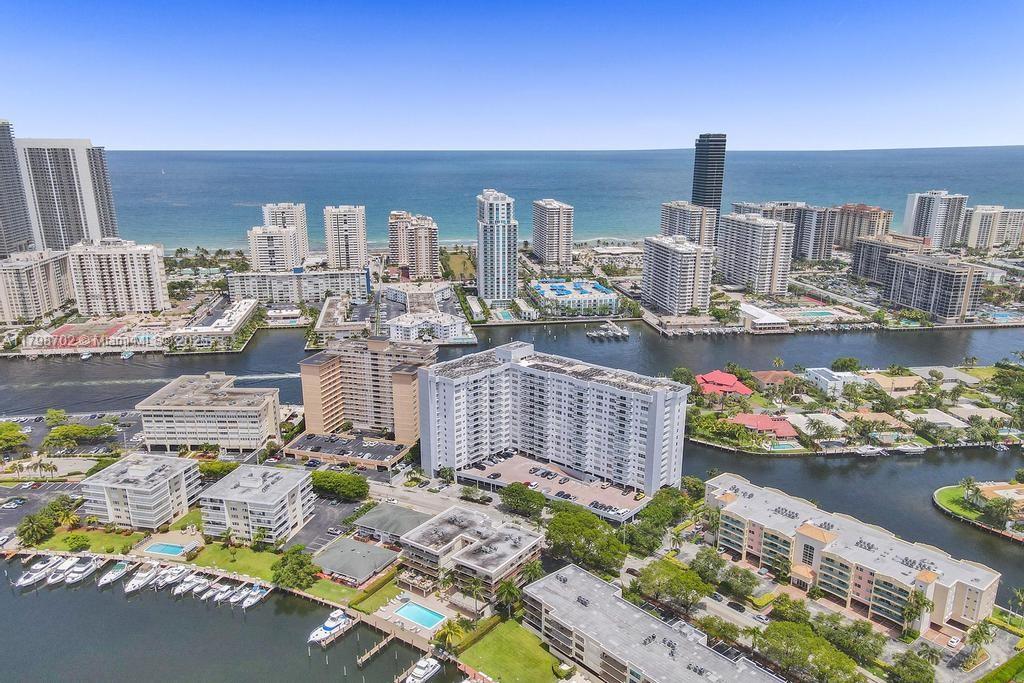 GOLDEN SURF TOWERS CONDO - Residential