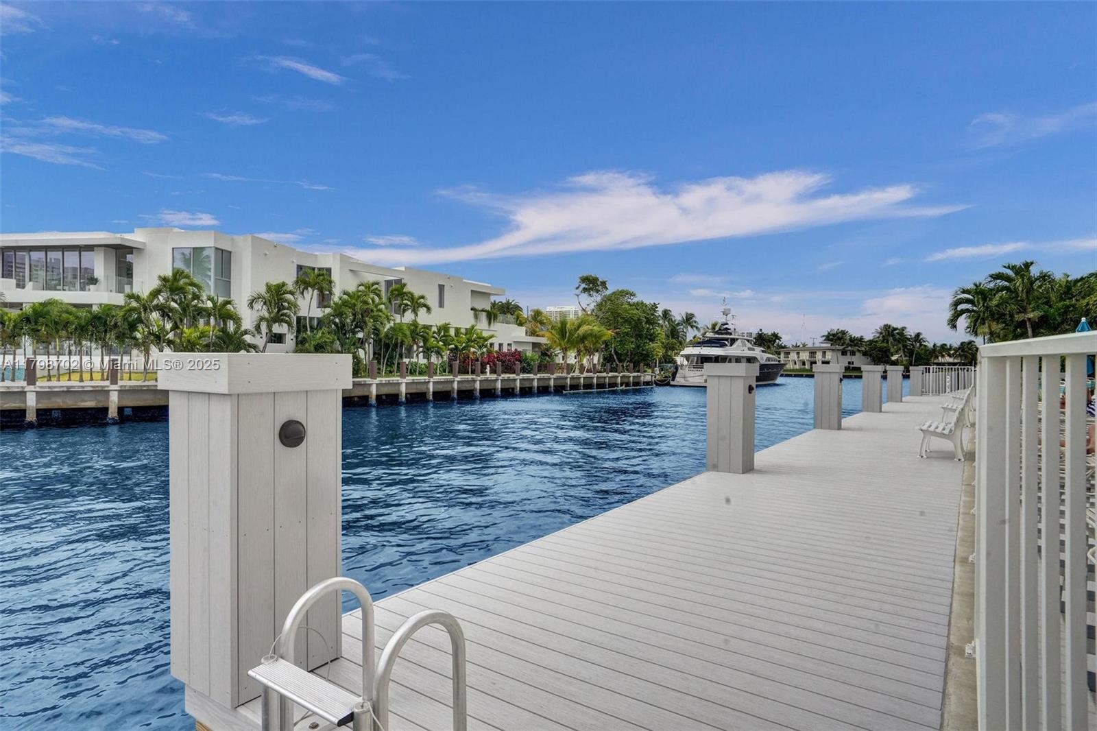 GOLDEN SURF TOWERS CONDO - Residential