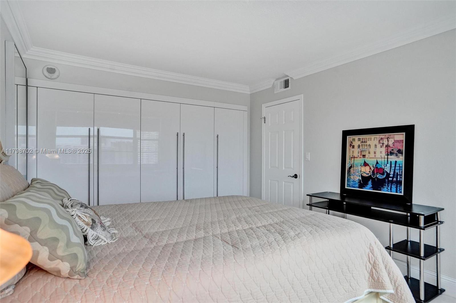 GOLDEN SURF TOWERS CONDO - Residential