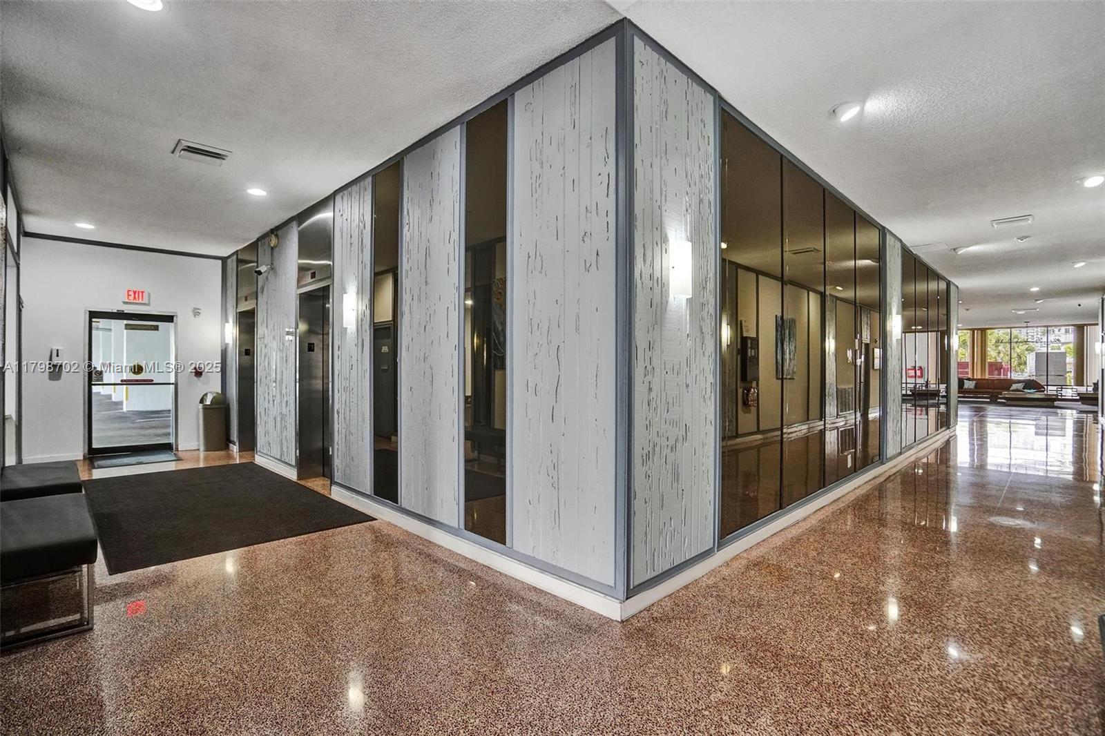 GOLDEN SURF TOWERS CONDO - Residential