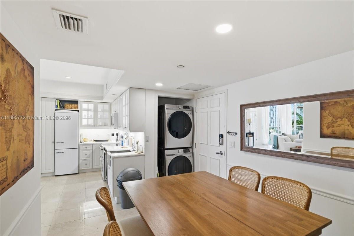 WIND CONDO - Residential