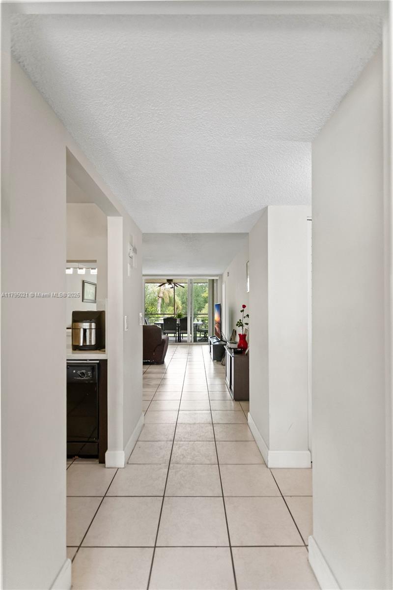 CONDO 5 OF SABAL PALM CON - Residential