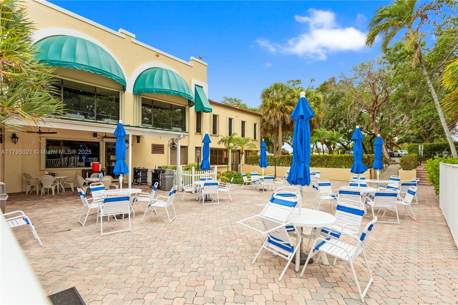 CONDO 5 OF SABAL PALM CON - Residential