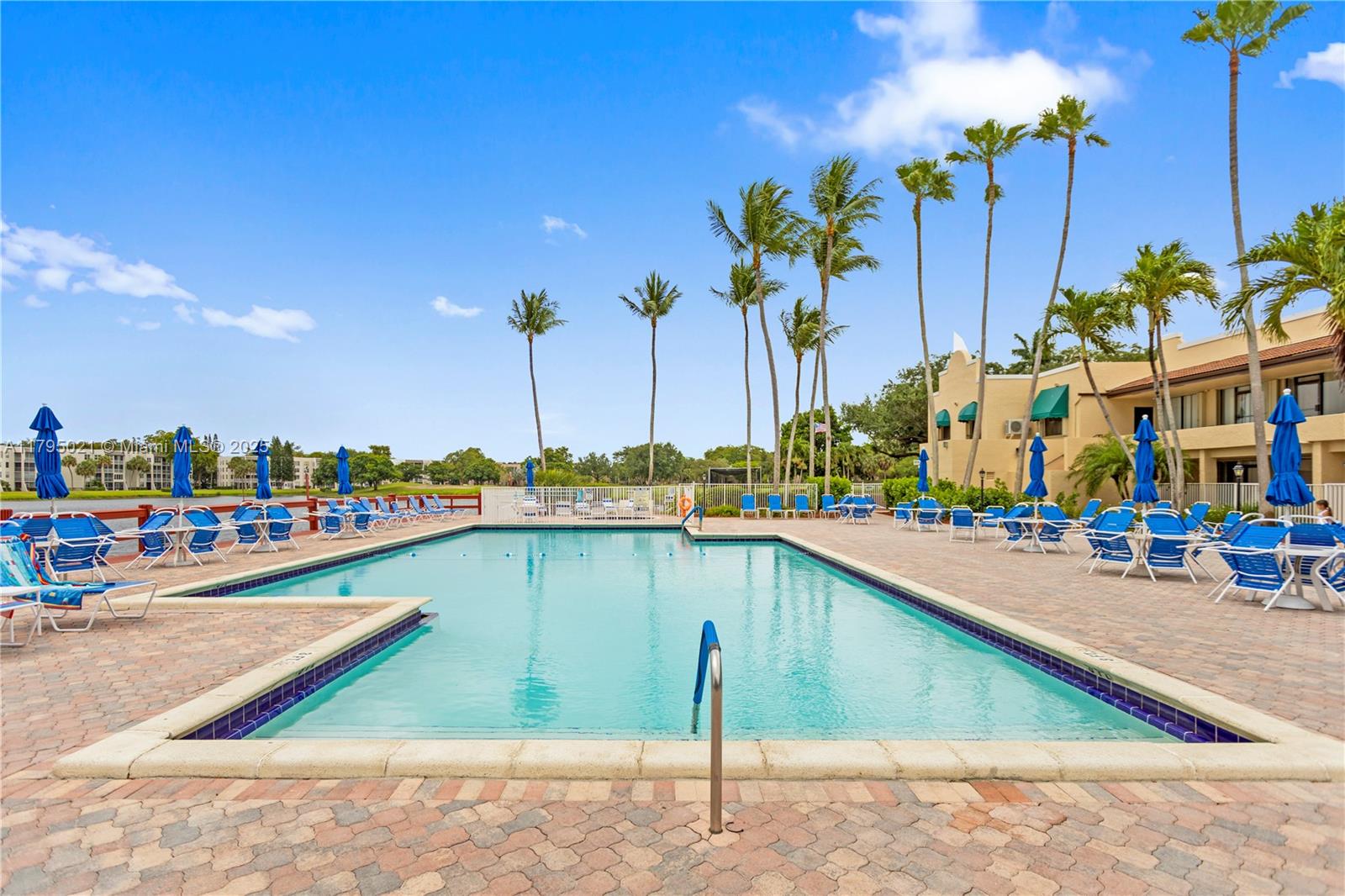 CONDO 5 OF SABAL PALM CON - Residential