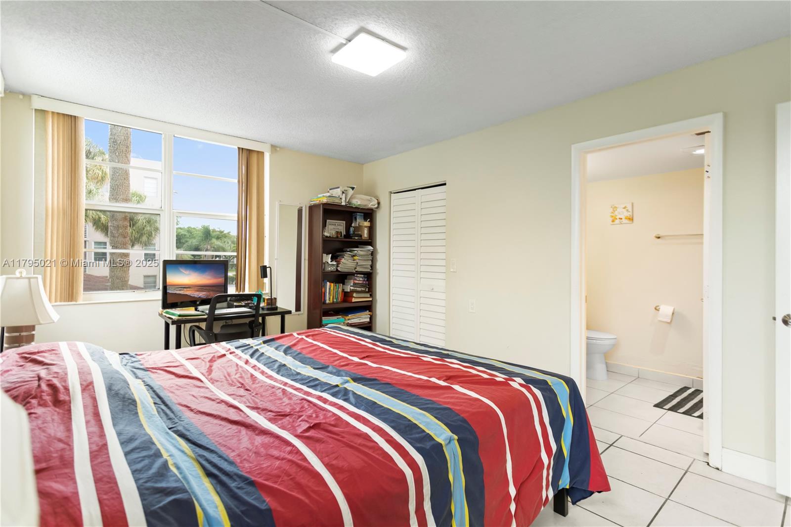 CONDO 5 OF SABAL PALM CON - Residential