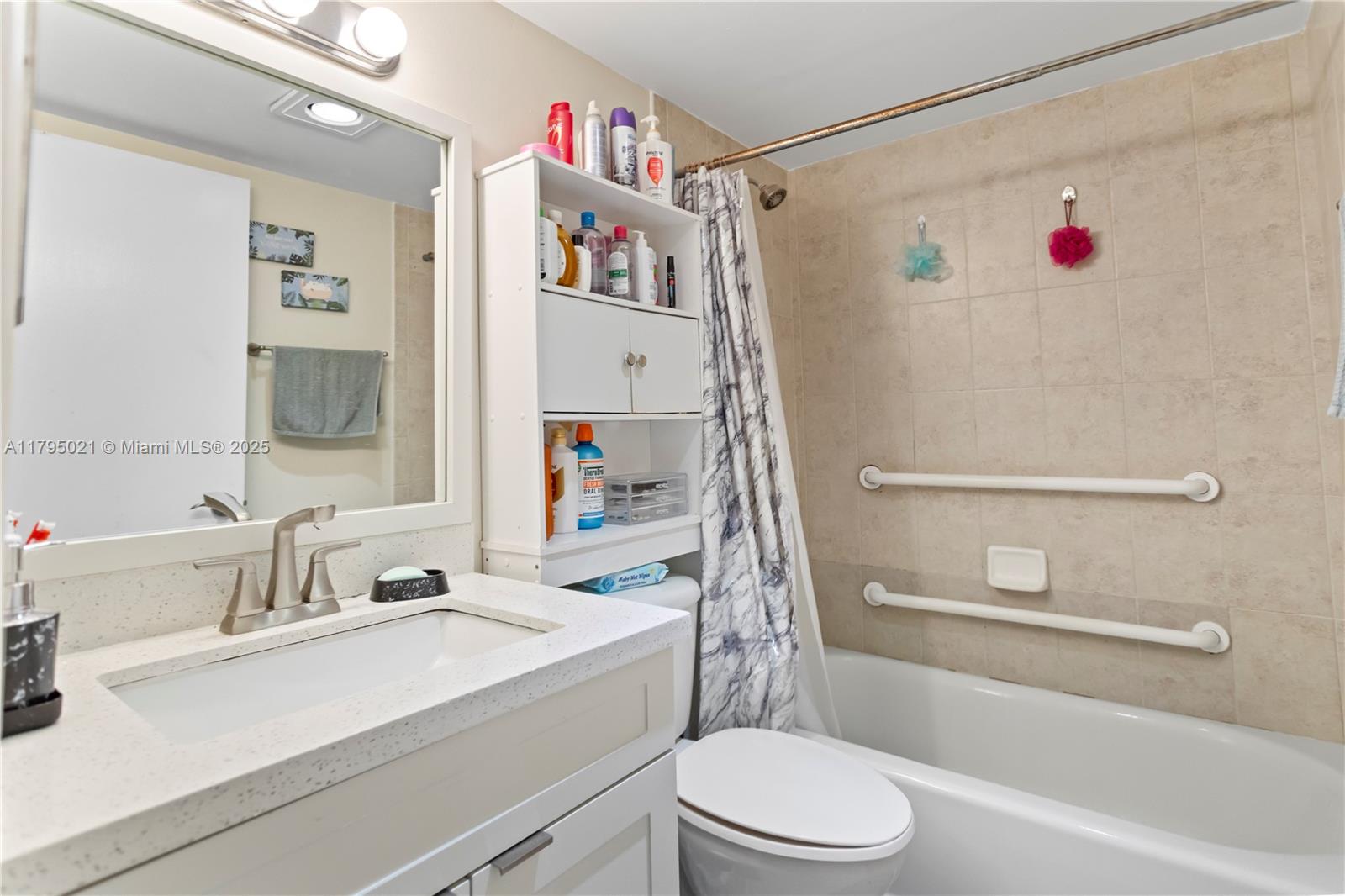 CONDO 5 OF SABAL PALM CON - Residential