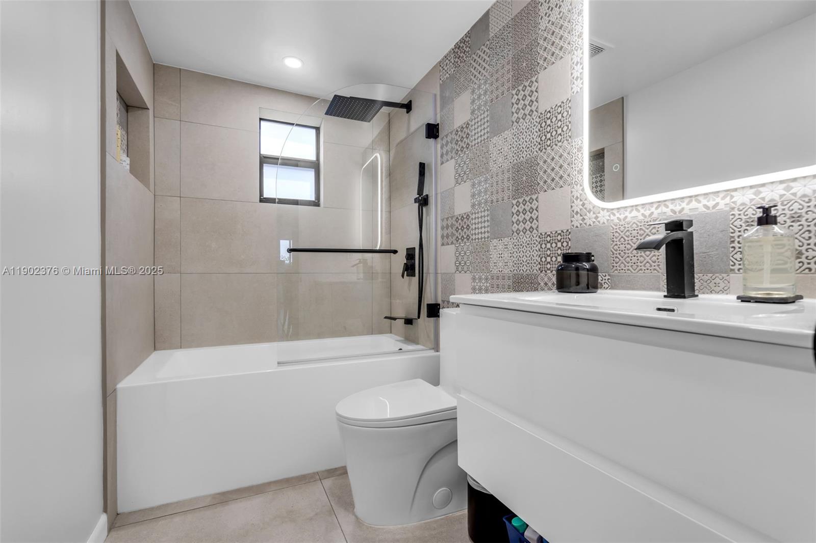 SEVILLE - Residential Lease