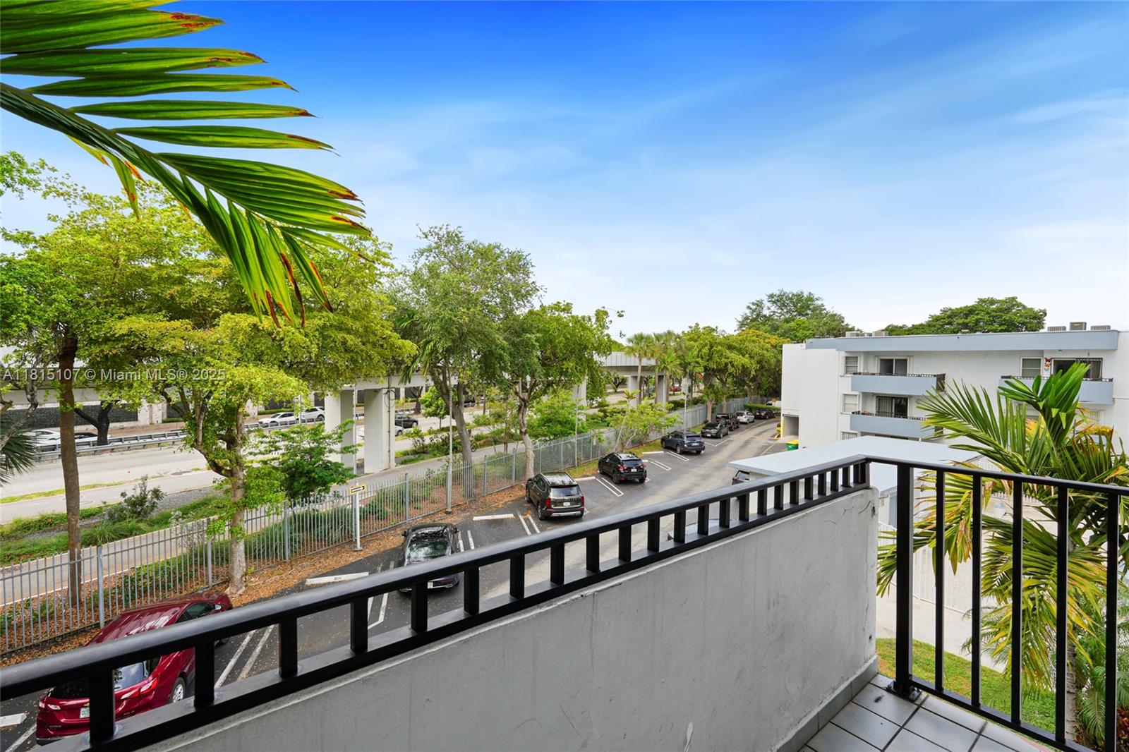 GROVE GARDENS CONDO - Residential